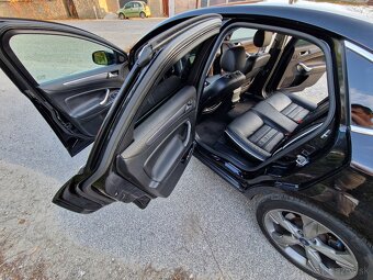 Ford Mondeo r.v.2014 - 10