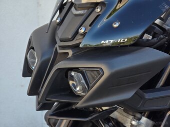 Yamaha mt10 - 10