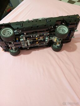 Lego technics Dodge Challenger - 10