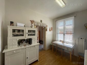 Rodinný dom so slnečným pozemkom 1856 m2, Svinná - 10