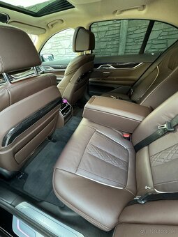 BMW Rad 7 (G11/G12) 740d xDrive 340HP | TOP STAV | DPH | Mas - 10