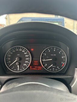 BMW e90 325i - 10