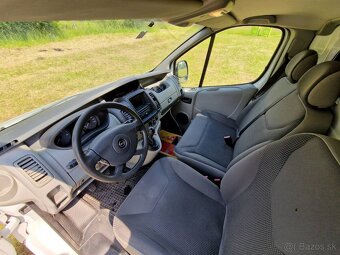 Opel Vivaro - 10