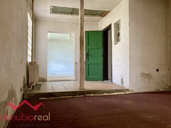 Starší rodinný dom s pozemkom /190m2/, Komárno - 10