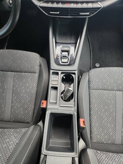 Predám Škoda Octavia Combi 2.0 TDI SCR Style DSG - 10
