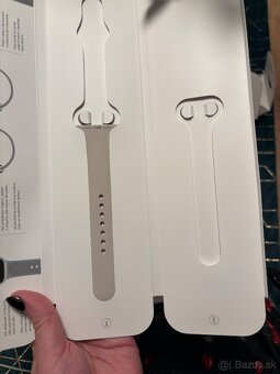 Hodinky Apple Watch 7 - 10