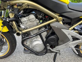 Kawasaki ER6N - 10