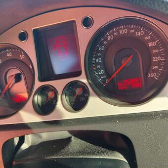Volkswagen passat b6 3.2 FSI - 10