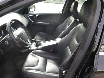 VOLVO XC60 2.0D 4WD - 10