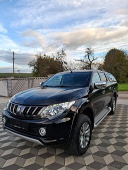 Mitsubishi L200 2.4 DI-D Instyle 2019 LED Xenon - 10