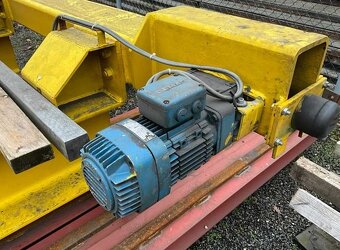 Mostový žeriav - 10