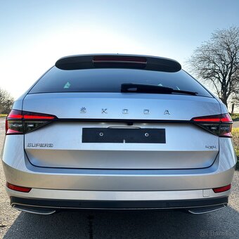 Škoda Superb Sportline 2.0TDI 140kw Virtual/Canton/Matrix - 10