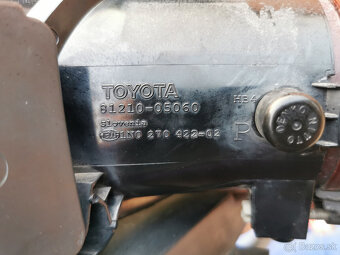 Náhradné diely na Toyota Avensis - 10