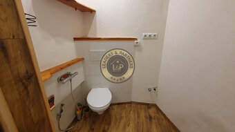 PREDAJ: 3 izbový byt 70 m2 s 2x WC + loggia Jesenná ul. - 10