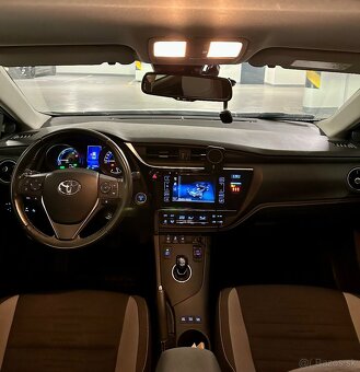 Toyota Auris Touring Sports 1.8 I VVT-i HybridSD Freestyle - 10