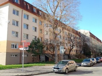 LATORICKÁ komplet zariadený 1-IZB byt pri NC TESCO HRON. - 10