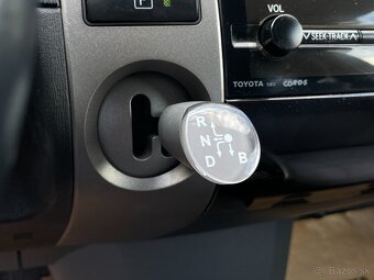 Toyota PRIUS Hybrid - 10