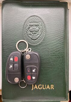 Jaguar XJ Super V8 LWB - 10