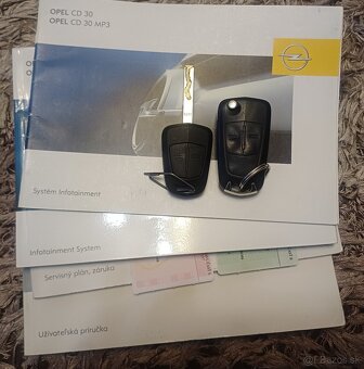 Opel Corsa 1,2 - 87 000 Km - klimatizácia - 10