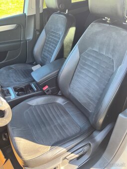 Predám VW Passat 2.0 TDI B7 - 10