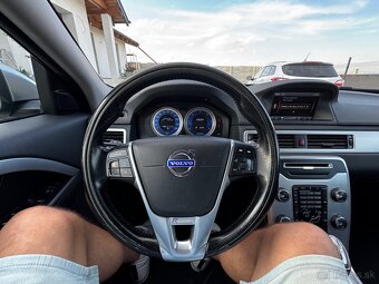 Volvo V70 R-Design - 10