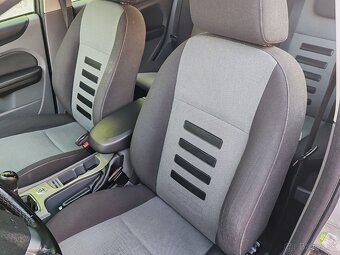 Ford Focus Kombi 1.6 Benzín - 10