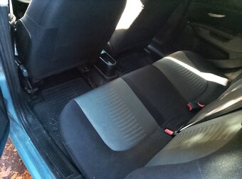 Predám Fiat Grande Punto 1.2 Šport 8V  klímou M5 5d TOP STAV - 10