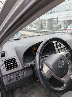 Toyota Avensis 1.8 Benzin T27 - 10