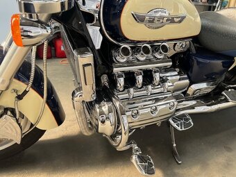 Honda Valkyrie F6C - 10