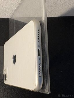 Predám Apple iPhone 111 64GB White Bežné známky - 10
