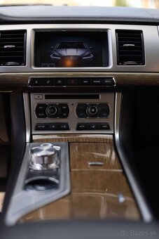 Jaguar XF 2.2 Diesel - 10