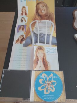 Predám CD Santana,,Simply Red,Adams... - 10