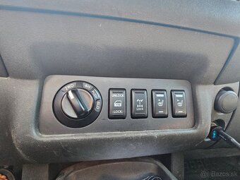 D40 NAVARA - 10