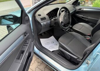 Opel Astra 1,8i Panorama Top stav benzín manuál 103 kw - 10