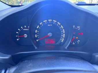 Predám KIA SPORTAGE 1,7 CRDI - 85 KW rok 2011 - 10