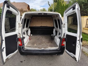 Peugeot Partner 2.0hdi 66kw r.2008 - 10