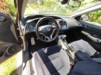 Honda Civic 1.8 - 10