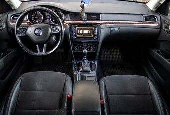 Škoda Superb 2.0 TDI CR 170k Elegance DSG - 10