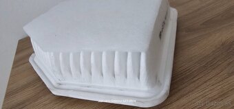 VZDUCHOVÝ FILTER UFI 3045300 - 10