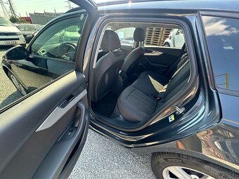 Audi A4 Avant 2.0 TDI Stronic - 10