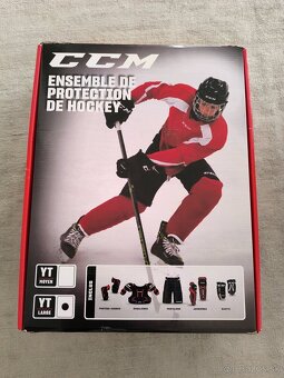 Predám žiacku hokejovú výstroj CCM - 10