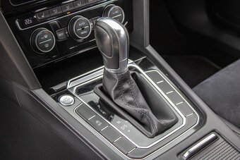 Volkswagen Passat Variant 2.0 TDI BMT Highline DSG 110kW - 10