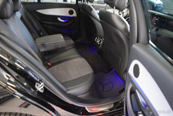 Mercedes-Benz Třídy E 220 D 4MATIC AMG HYD.PODVOZEK 2021-DPH - 10