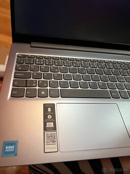 Lenovo IdeaPad3 slim velkost15,6” - 10