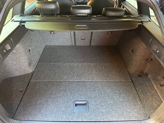 ŠKODA OCTAVIA RS 2.0 TSI 162kW MANUÁL - 10