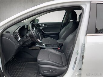 KIA CEED SW 1,6 GDi PHEV PLATINUM - 10