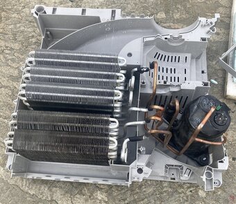 susicka AEG (KOMPLETNOM cisteni oktober 2025) - 10