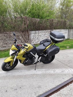 Honda CB1000R - 10