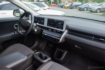 Hyundai Ioniq 5 73 kWh Style 4x4 ODPOČET DPH - 10