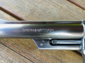 Revolver Smith & Wesson .44 Magnum - 10